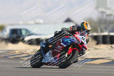 media/Oct-30-2025-Racers Edge (Thu) [[dabbdaf680]]/2-A Group/Session 2 (Turn 16)/